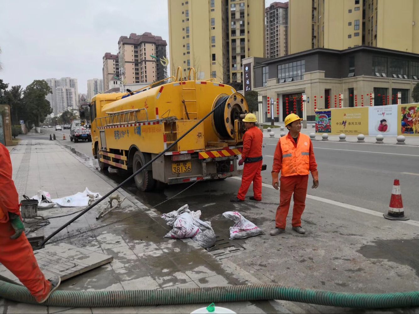 丹巴排污管道清淤-管道清洗